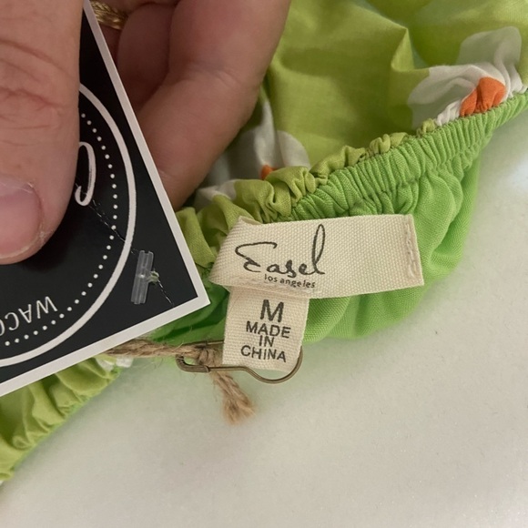 Easel women's medium bright green daisy print billowing crop top NWT - Picture 4 of 8